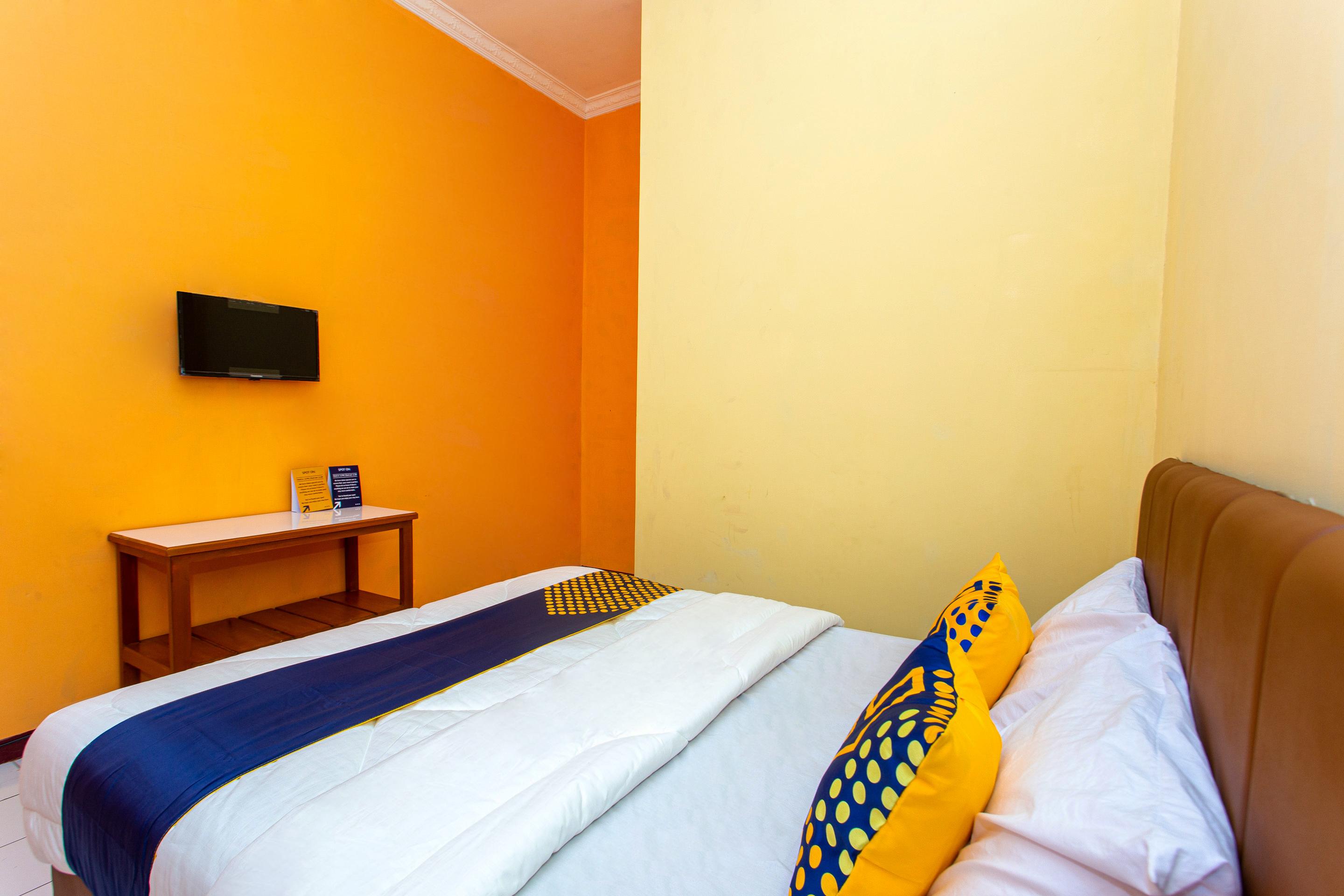 Spot On 2697 Homy House Hotel Semarang Buitenkant foto