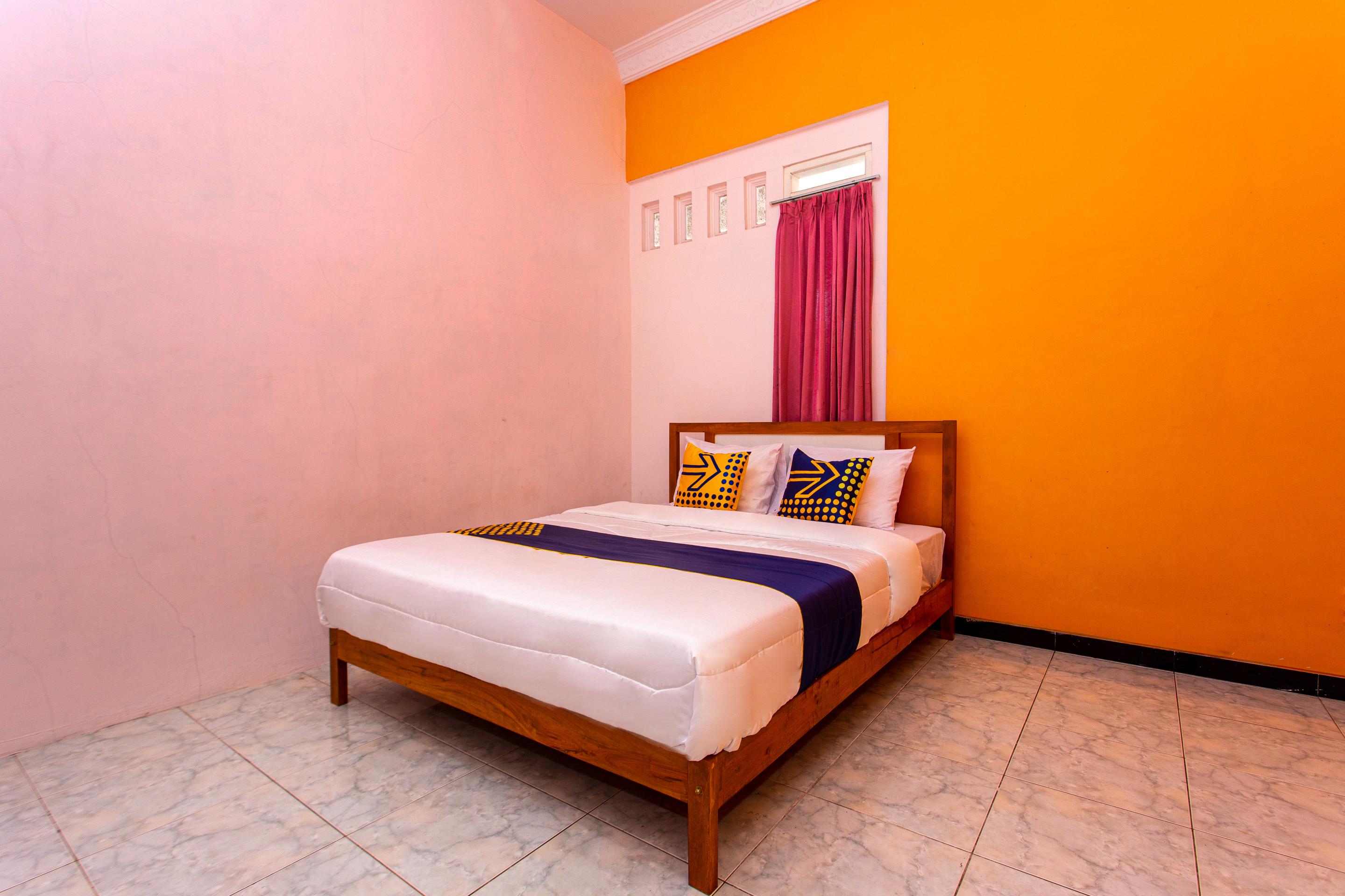 Spot On 2697 Homy House Hotel Semarang Buitenkant foto